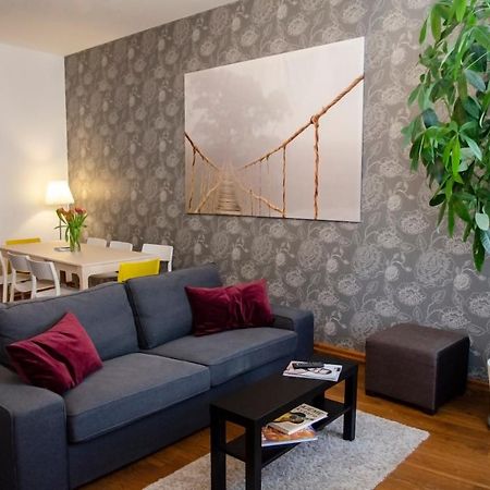 The Republic Garden Hostel Prague Luaran gambar
